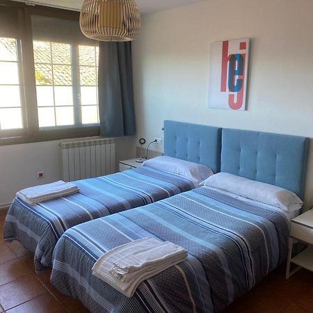 Apartamentos Hevia Villaviciosa  Kültér fotó